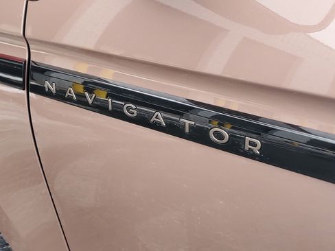 New 2025 Lincoln Navigator L Black Label image 7