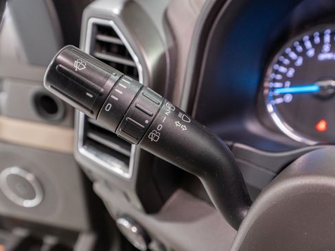 Used 2019 Ford Expedition Limited RWD image 30