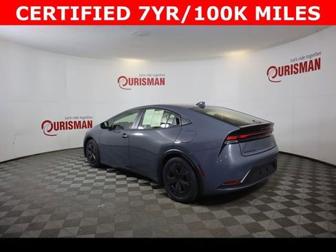 Used 2024 Toyota Prius LE image 9