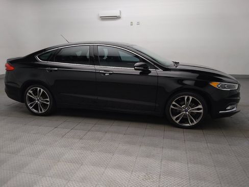 Used 2017 Ford Fusion Titanium FWD image 11