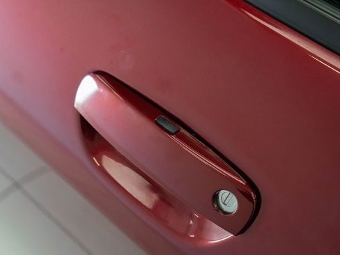 Used 2018 Dodge Challenger SXT Plus image 9