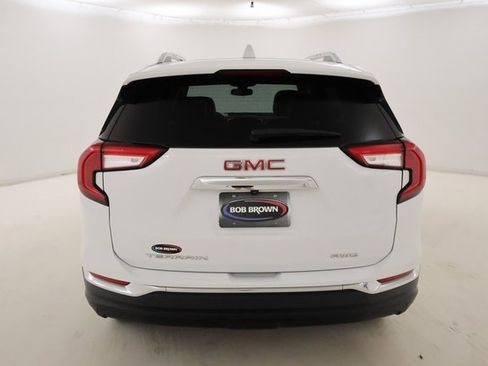 Used 2023 GMC Terrain SLT image 4
