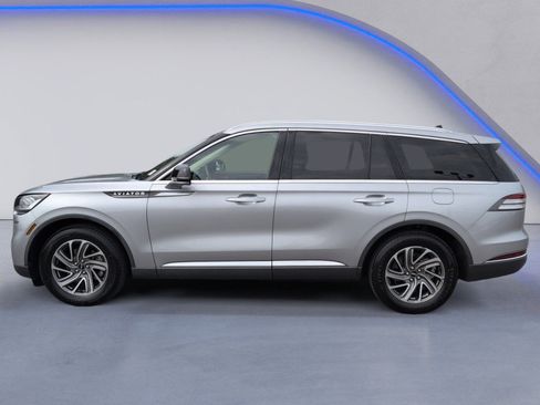 Used 2023 Lincoln Aviator 2WD image 5