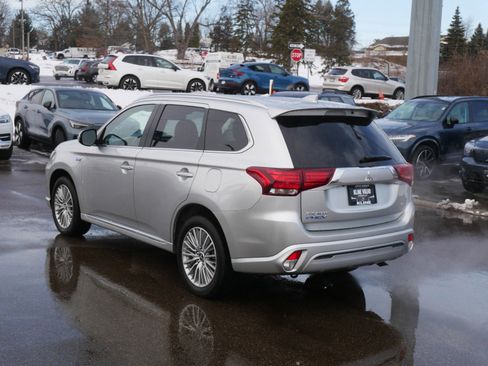 Used 2022 Mitsubishi Outlander SEL image 5