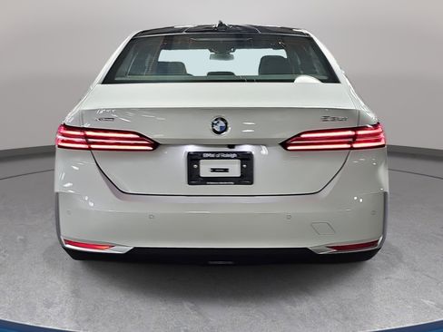 New 2027 BMW 530i xDrive AWD/4WD image 6