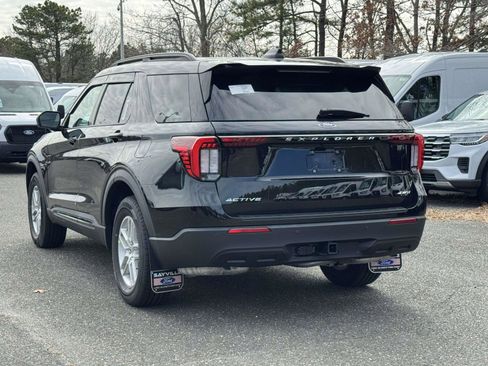 New 2026 Ford Explorer Active image 5