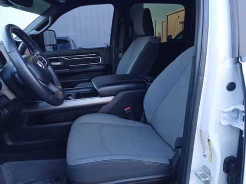 Used 2024 RAM 2500 Big Horn w/ Off Road Package image 34