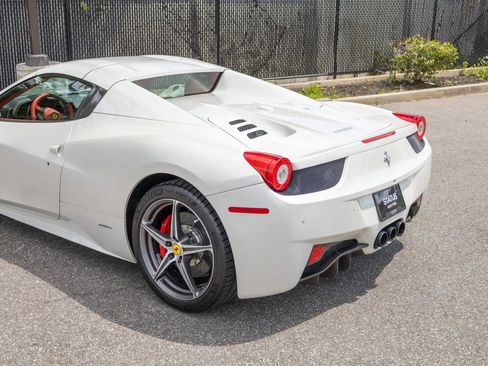Used 2012 Ferrari 458 Spider RWD image 49