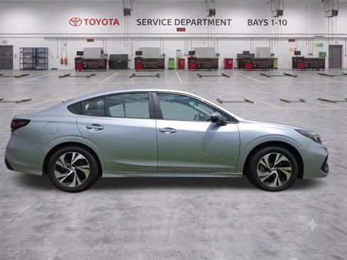 Used 2025 Subaru Legacy Premium AWD/4WD image 5