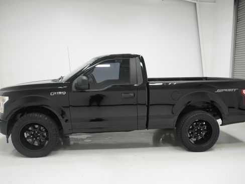 Used 2017 Ford F150 XL w/ Equipment Group 101A Mid RWD image 6