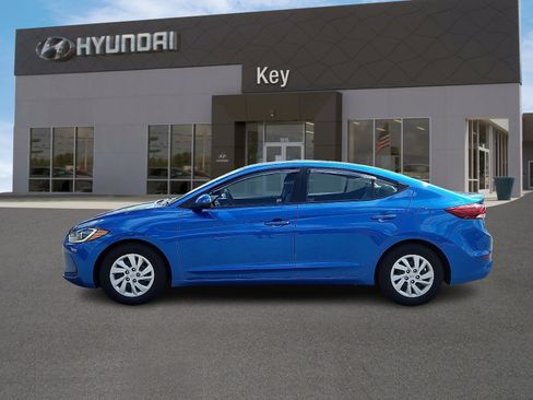 Used 2018 Hyundai Elantra SE image 6