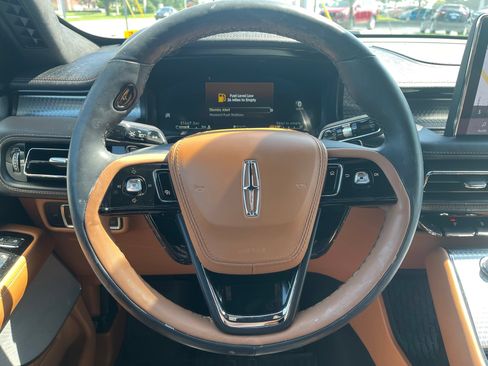 Used 2023 Lincoln Aviator Black Label w/ Dynamic Handling Package AWD/4WD image 9