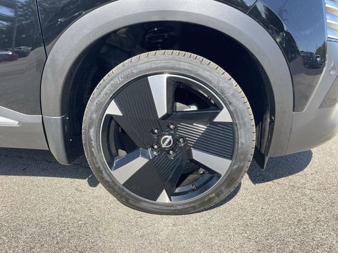 Certified 2026 Nissan Kicks SR w/ SR Premium Package AWD/4WD image 14
