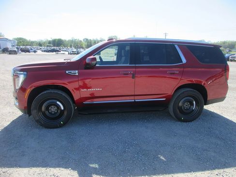 New 2026 GMC Yukon Elevation AWD/4WD image 7
