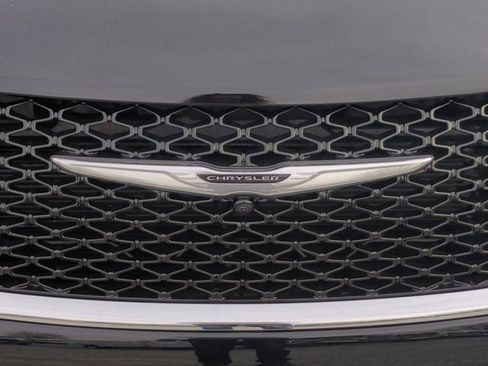 New 2026 Chrysler Pacifica Select image 35