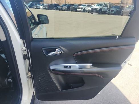 Used 2018 Dodge Journey GT w/ Blacktop Package image 12