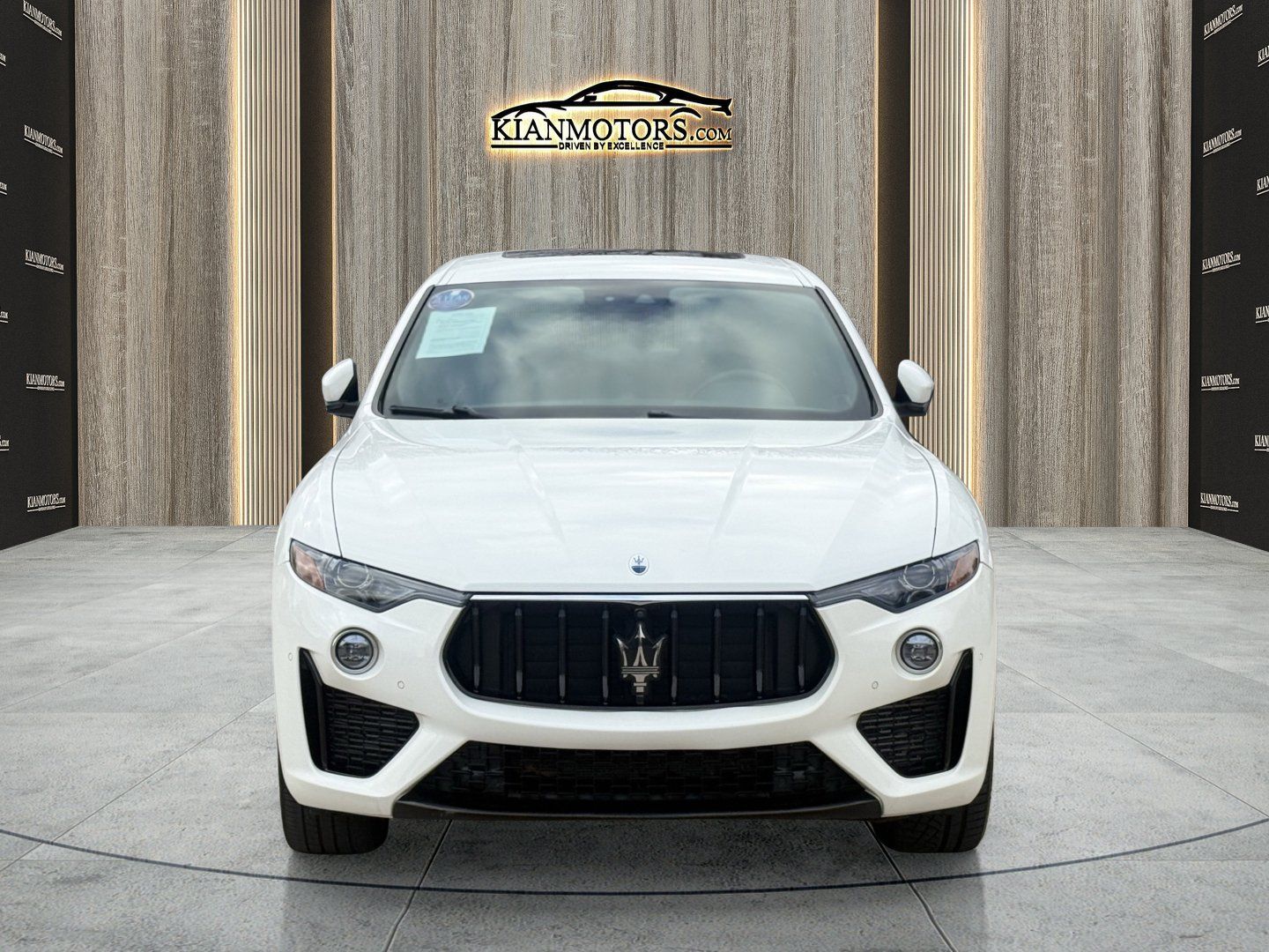 Used 2023 Maserati Levante Modena AWD/4WD image 2