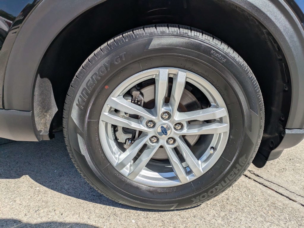 Used 2023 Ford Explorer XLT RWD image 11