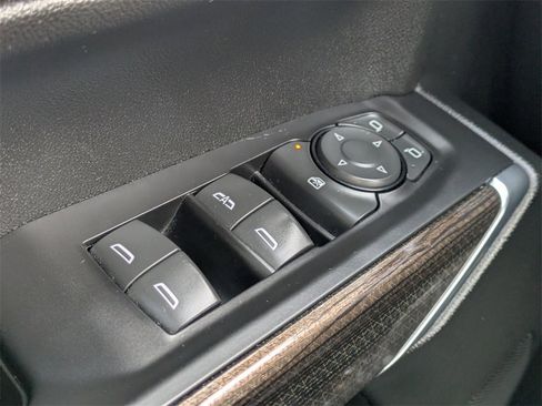 Used 2021 Chevrolet Silverado 1500 LT image 26