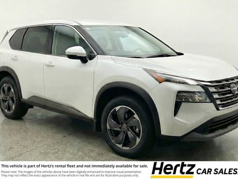 Used 2025 Nissan Rogue SV image 1