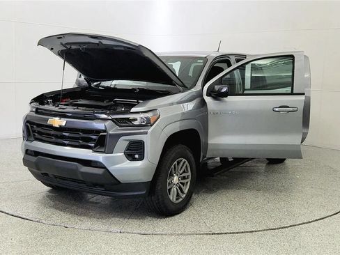 New 2026 Chevrolet Colorado LT w/ LT Convenience Package AWD/4WD image 10