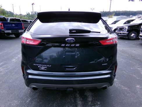 Certified 2022 Ford Edge Titanium w/ Equipment Group 301A AWD/4WD image 8