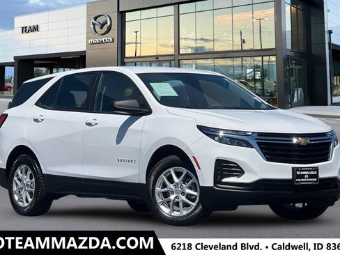 Used 2024 Chevrolet Equinox LS w/ Driver Confidence II Package AWD/4WD image 1