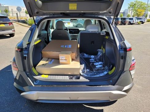 New 2026 Hyundai Kona SEL Premium AWD/4WD image 17