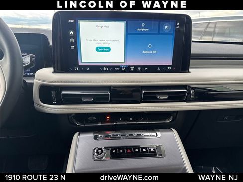 Used 2025 Lincoln Aviator AWD image 19