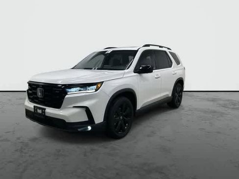 Used 2025 Honda Pilot Black Edition image 7