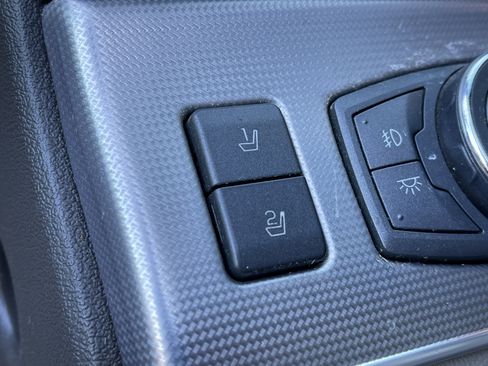 Used 2015 Lincoln MKX AWD w/ Equipment Group 102A image 17