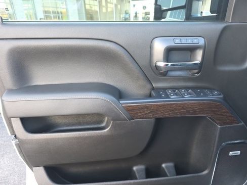 Used 2019 GMC Sierra 2500 Denali w/ Duramax Plus Package image 14