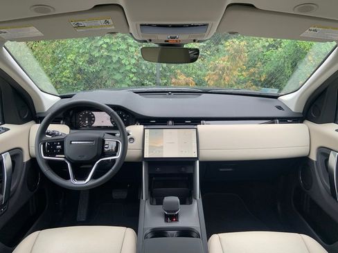 Certified 2025 Land Rover Discovery Sport S image 21