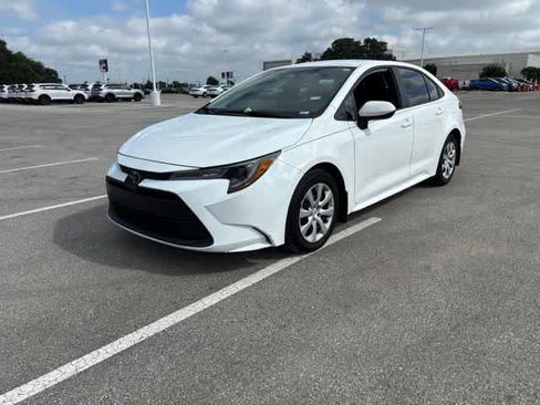 Used 2024 Toyota Corolla LE FWD image 1