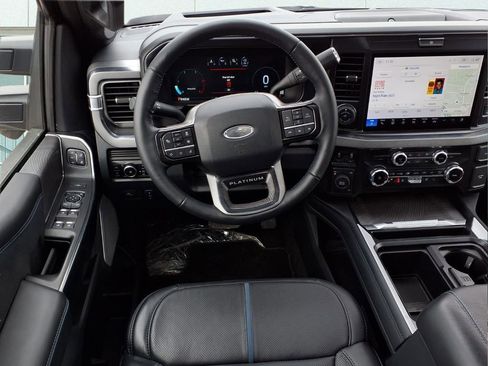 New 2025 Ford F450 Platinum image 3