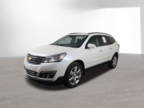 Used 2016 Chevrolet Traverse LTZ image 2
