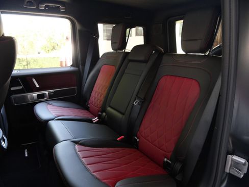 Used 2025 Mercedes-Benz G 63 AMG 4MATIC image 23