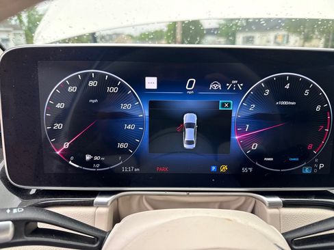 Used 2023 Mercedes-Benz S 500 4MATIC w/ AMG Line image 30
