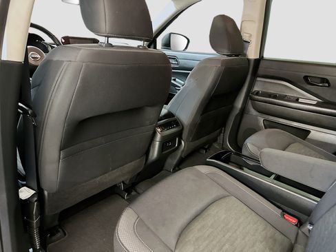 Used 2023 Nissan Pathfinder SV w/ SV Premium Package image 28