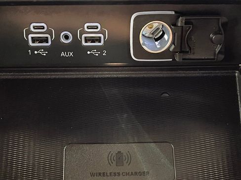 Used 2022 Jeep Grand Cherokee Summit w/ Advanced Protech Group IV AWD/4WD image 36