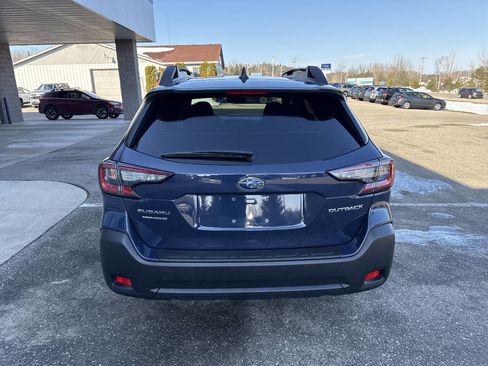 Certified 2025 Subaru Outback Premium w/ Popular Package #1A image 4