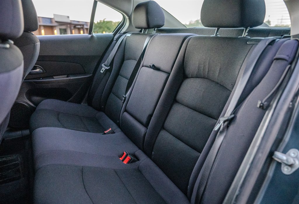 Used 2013 Chevrolet Cruze LT FWD image 16