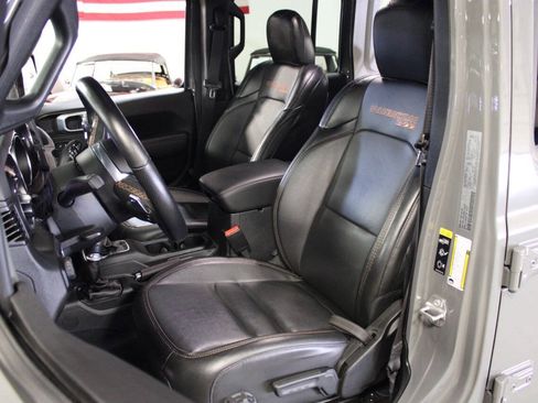 Used 2022 Jeep Wrangler Unlimited Rubicon w/ Xtreme Recon 35" Tire Package AWD/4WD image 37