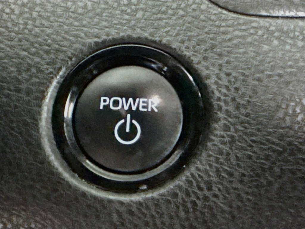 Used 2025 Toyota Camry SE FWD image 20