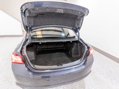 Used 2023 Chevrolet Malibu LT FWD image 32