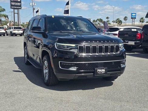 Used 2022 Jeep Wagoneer Series I RWD image 3