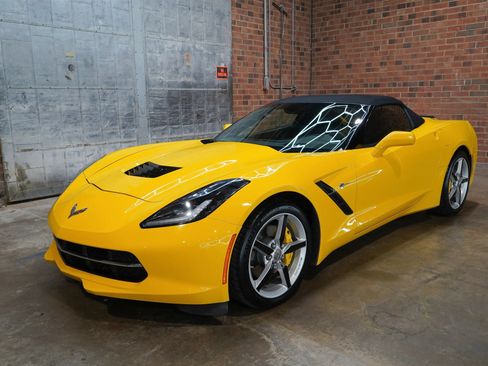 Used 2014 Chevrolet Corvette Stingray Convertible w/ 3LT Preferred Equipment Group RWD image 7