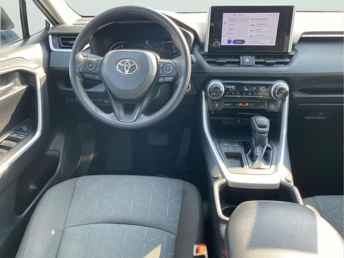 Used 2023 Toyota RAV4 XLE w/ Convenience Package FWD image 10