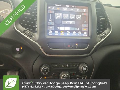 Used 2022 Jeep Cherokee Trailhawk w/ Trailer Tow Group AWD/4WD image 25