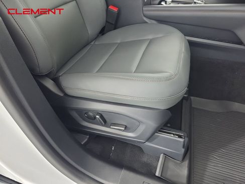 New 2026 Ford Explorer Active image 31